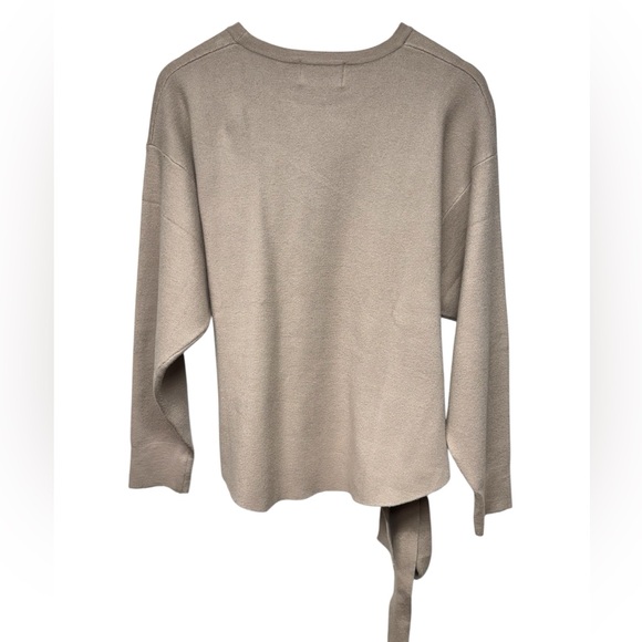 Modern Citizen Nara belter sweater in Tan - Picture 4 of 6